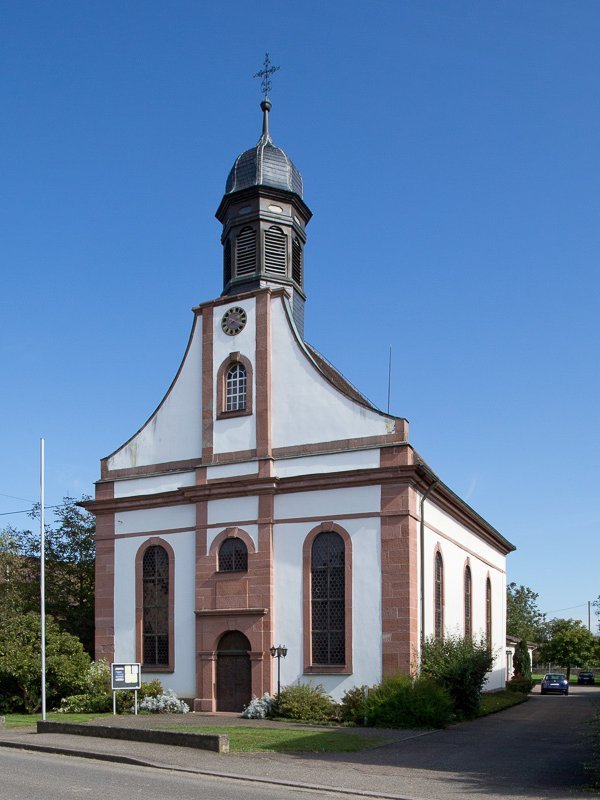 Seitenansicht der Dreifaltigkeitskirche in Dundenheim.